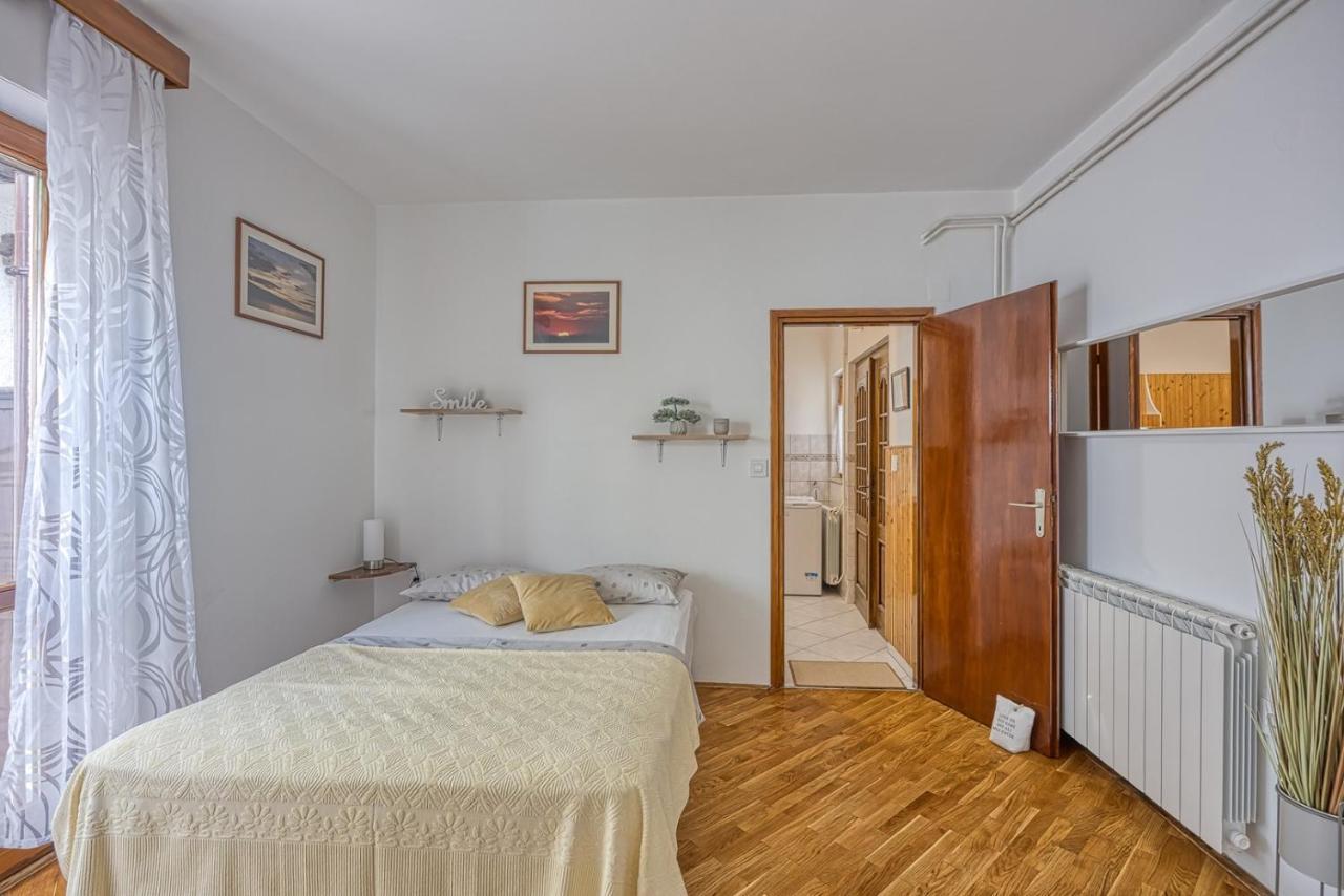 Studio Marija Busoler Pula Buitenkant foto